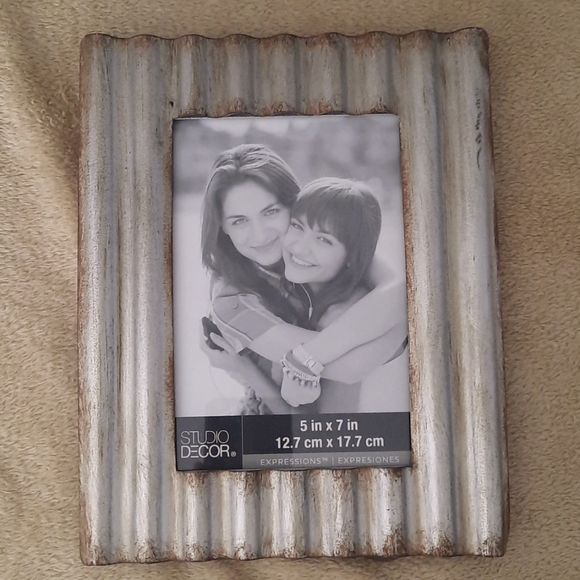 5x7 Picture Frame - Picture 1 of 3